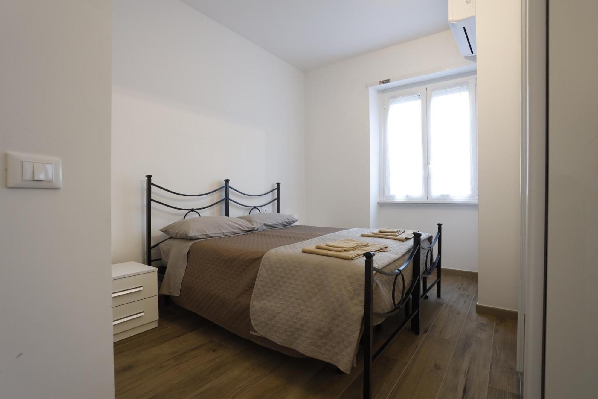 Marina House - Iulm Navigli San Paolo Apartment - Milan — Photos 1