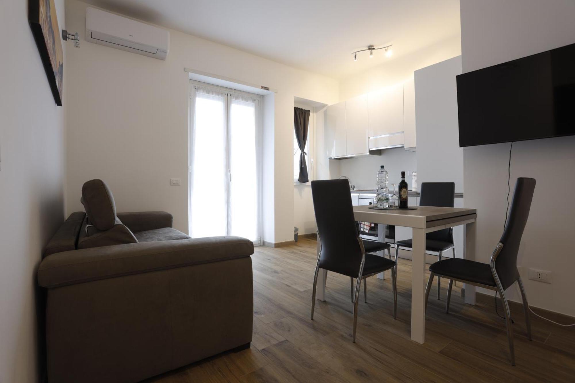 Marina House - Iulm Navigli San Paolo Apartment - Milan — Photos 3